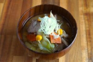 河村屋大宮店の具だくさんお味噌汁