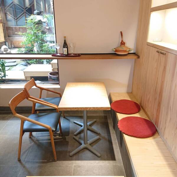 河村屋川越店 漬物カフェ&Bar内観